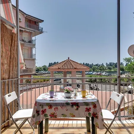Schiso Cozy Studio A Few Steps From The Apartment Giardini Naxos